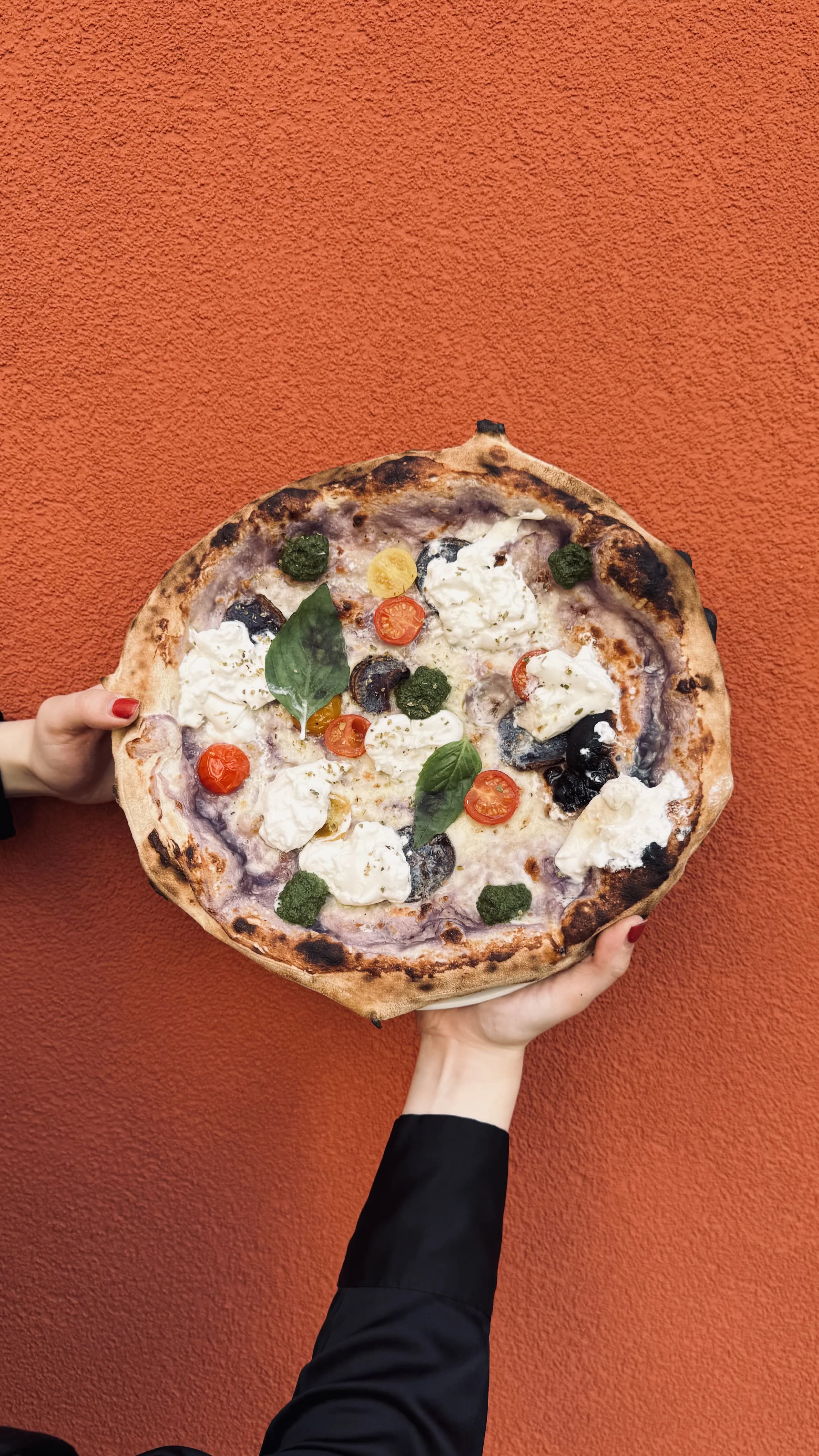 storyPage.galleryImageAlt