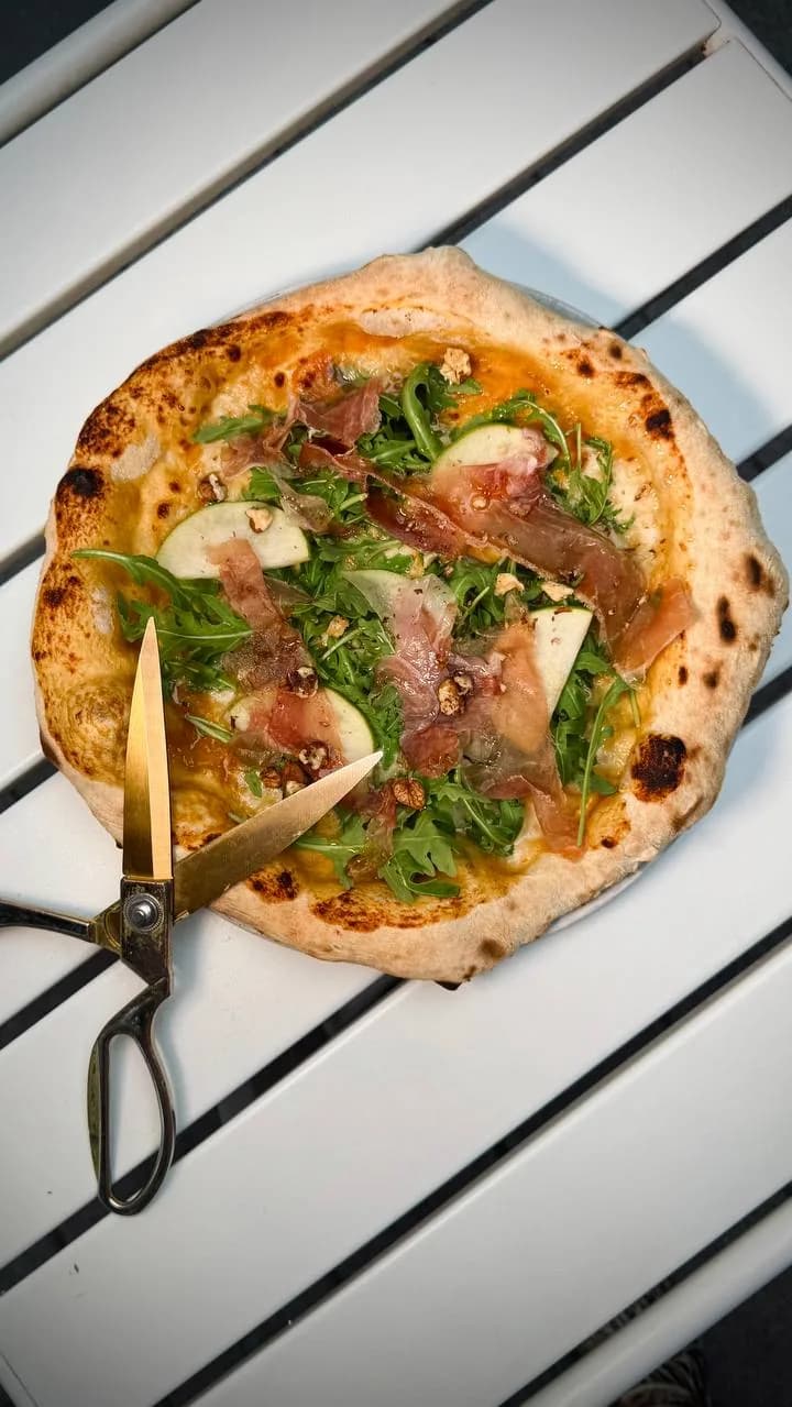 storyPage.galleryImageAlt